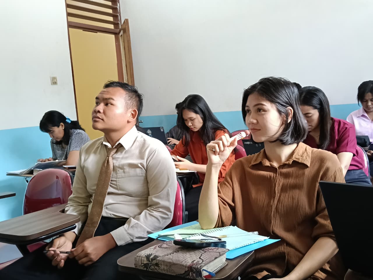 Gambar WhatsApp 2025-09-17 pukul 11.09.13_7bcf4a24 Gambar WhatsApp 2025-09-17 pukul 11.09.13_7bcf4a24